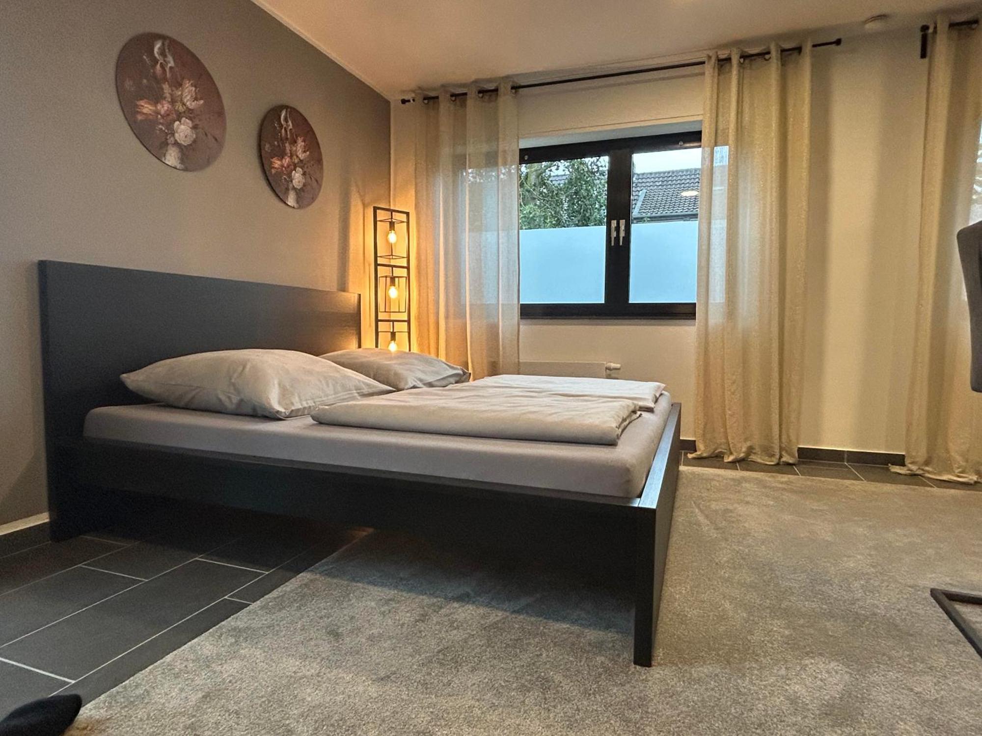 Cosy Bungalow-Apartment In Ruhiger Toplage - Naehe Duesseldorf Κρέφελντ Εξωτερικό φωτογραφία
