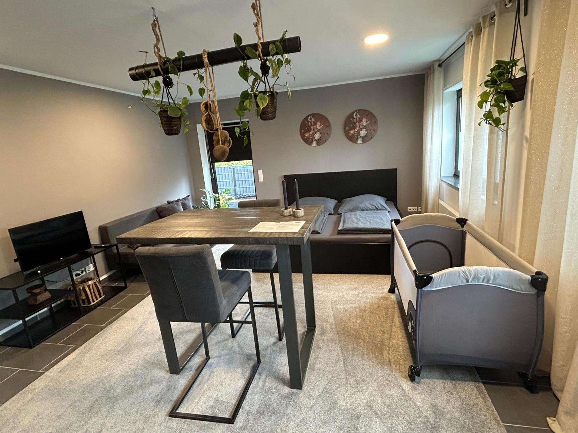 Cosy Bungalow-Apartment In Ruhiger Toplage - Naehe Duesseldorf Κρέφελντ Εξωτερικό φωτογραφία